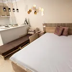 Flora شقة