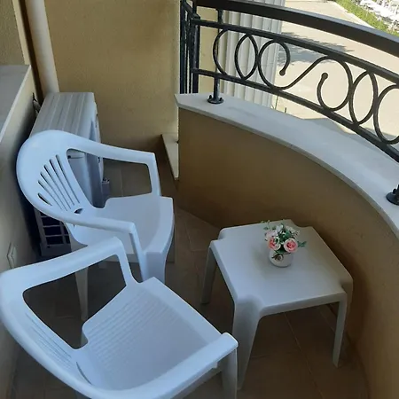 Flora شقة *